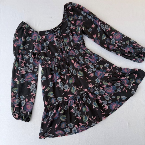 Live to be Spoiled Dresses & Skirts - Live To Be Spoiled Floral Mini Dress Black Pink Smocked Waist Medium